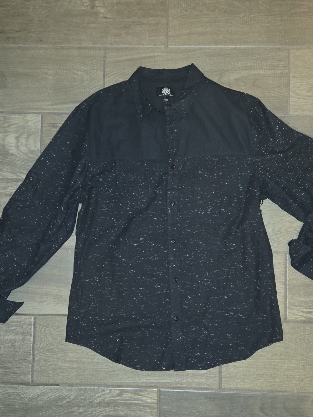 Rock & Republic Black Fleck Long-Sleeve Button-Down Shirt
